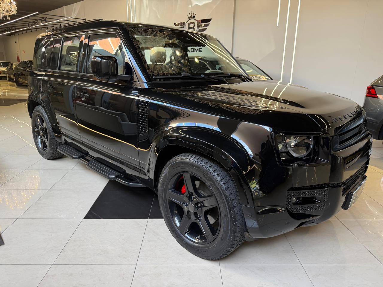 LAND ROVER DEFENDER