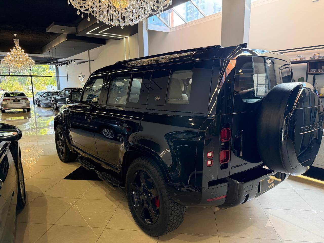 LAND ROVER DEFENDER