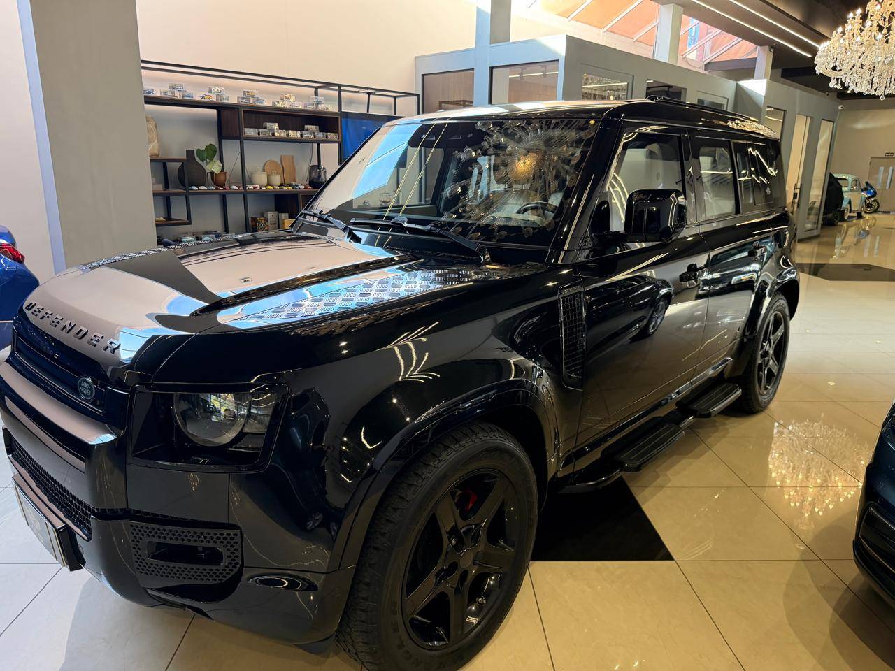 LAND ROVER DEFENDER