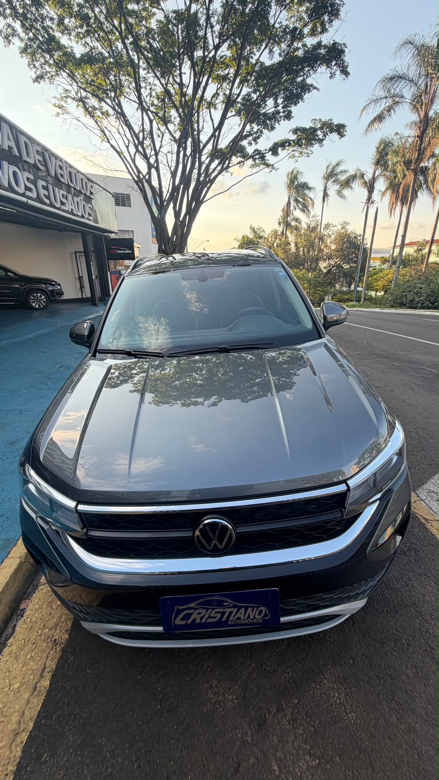 VOLKSWAGEN TAOS