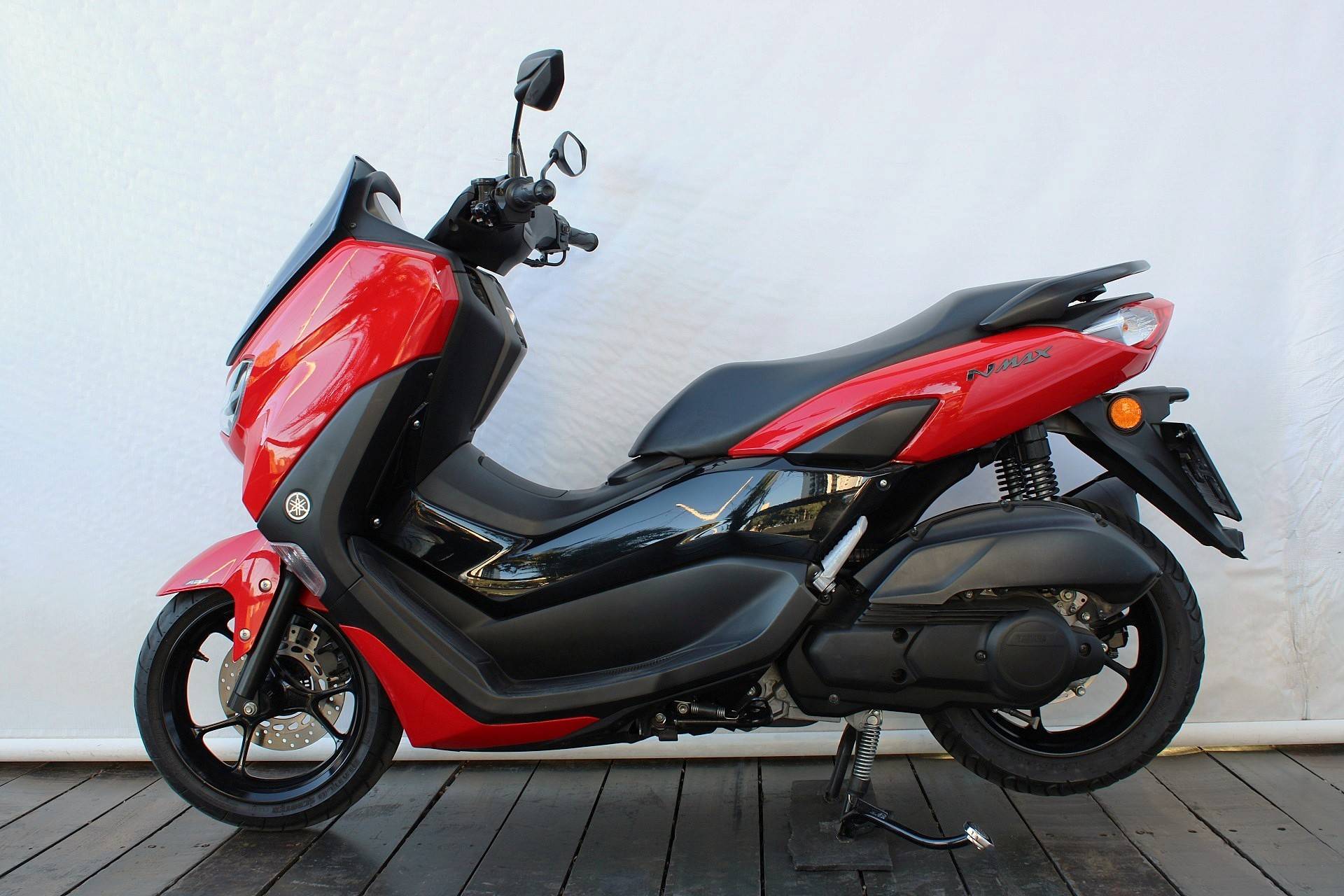 YAMAHA NMAX CONNECTED 160 ABS