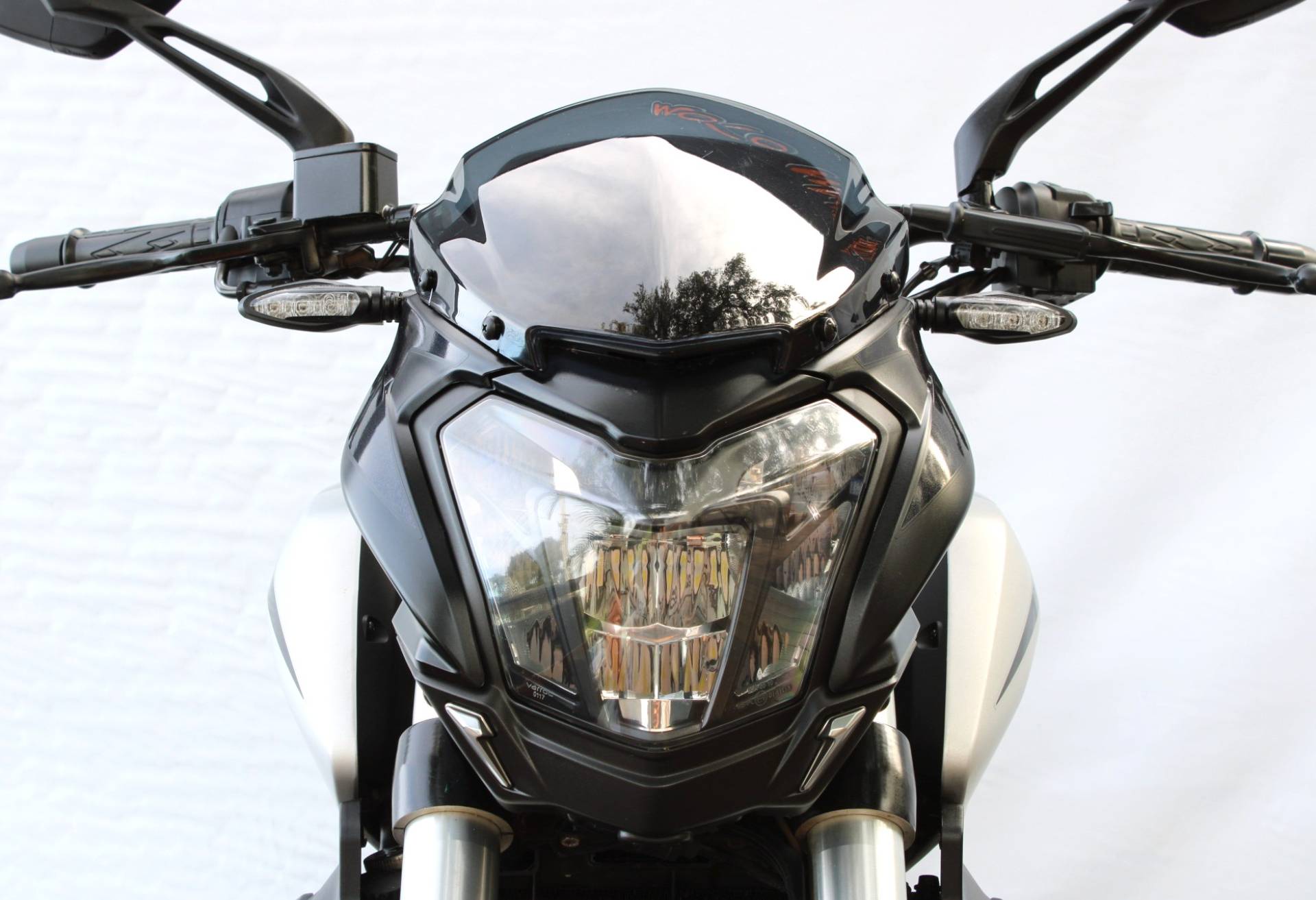 BAJAJ DOMINAR 250