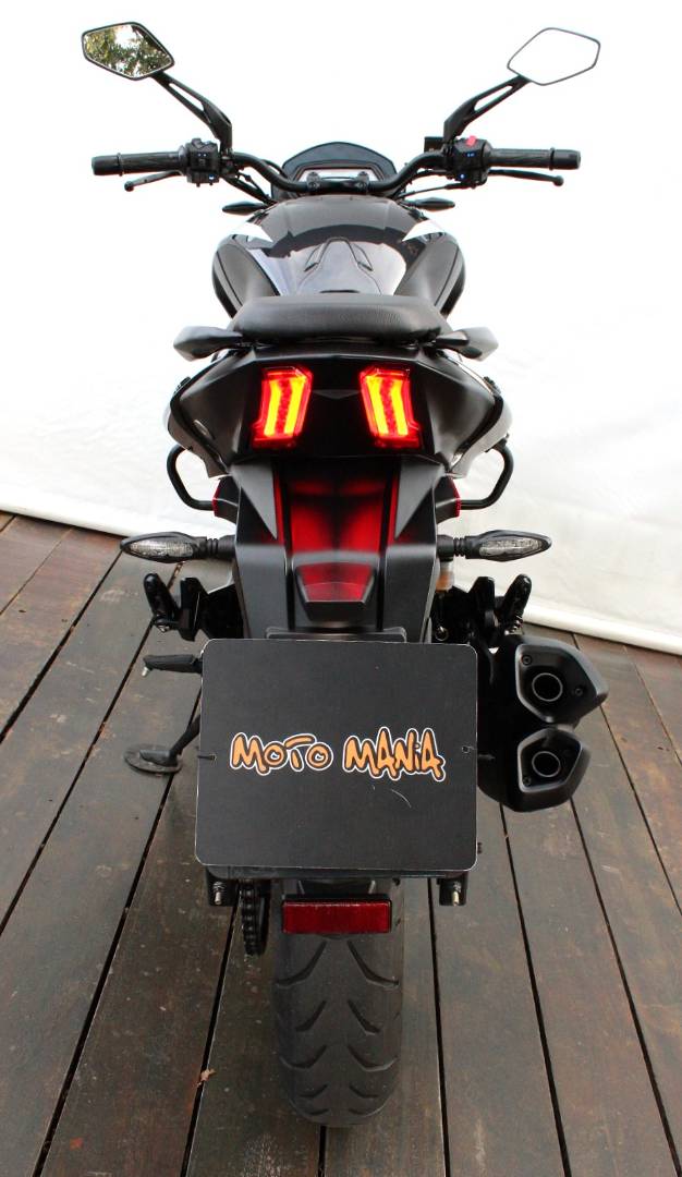 BAJAJ DOMINAR 250