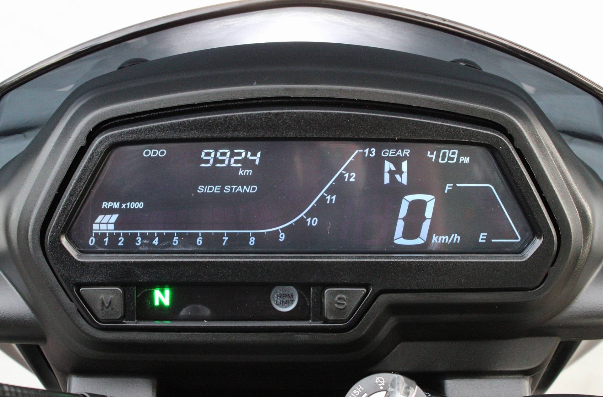 BAJAJ DOMINAR 250