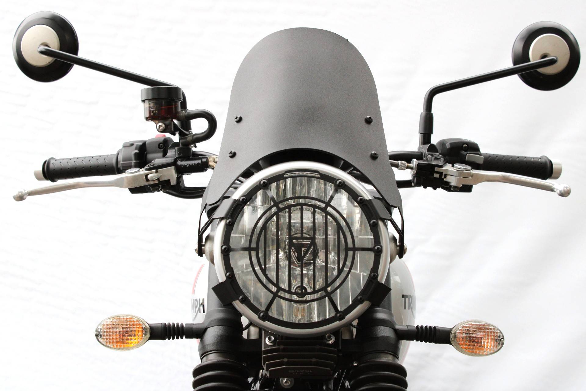 TRIUMPH STREET TWIN