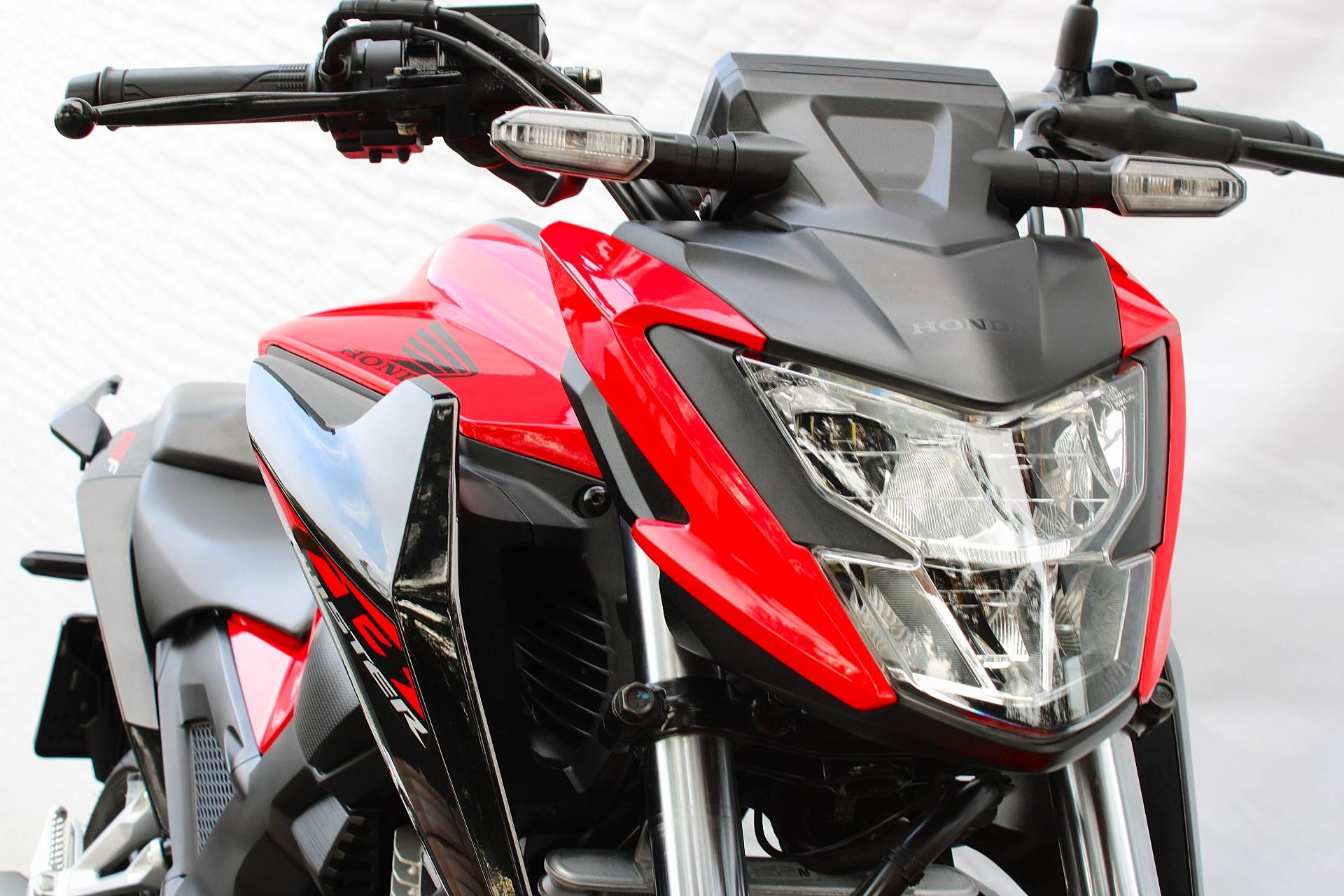 HONDA CB 300F TWISTER CBS