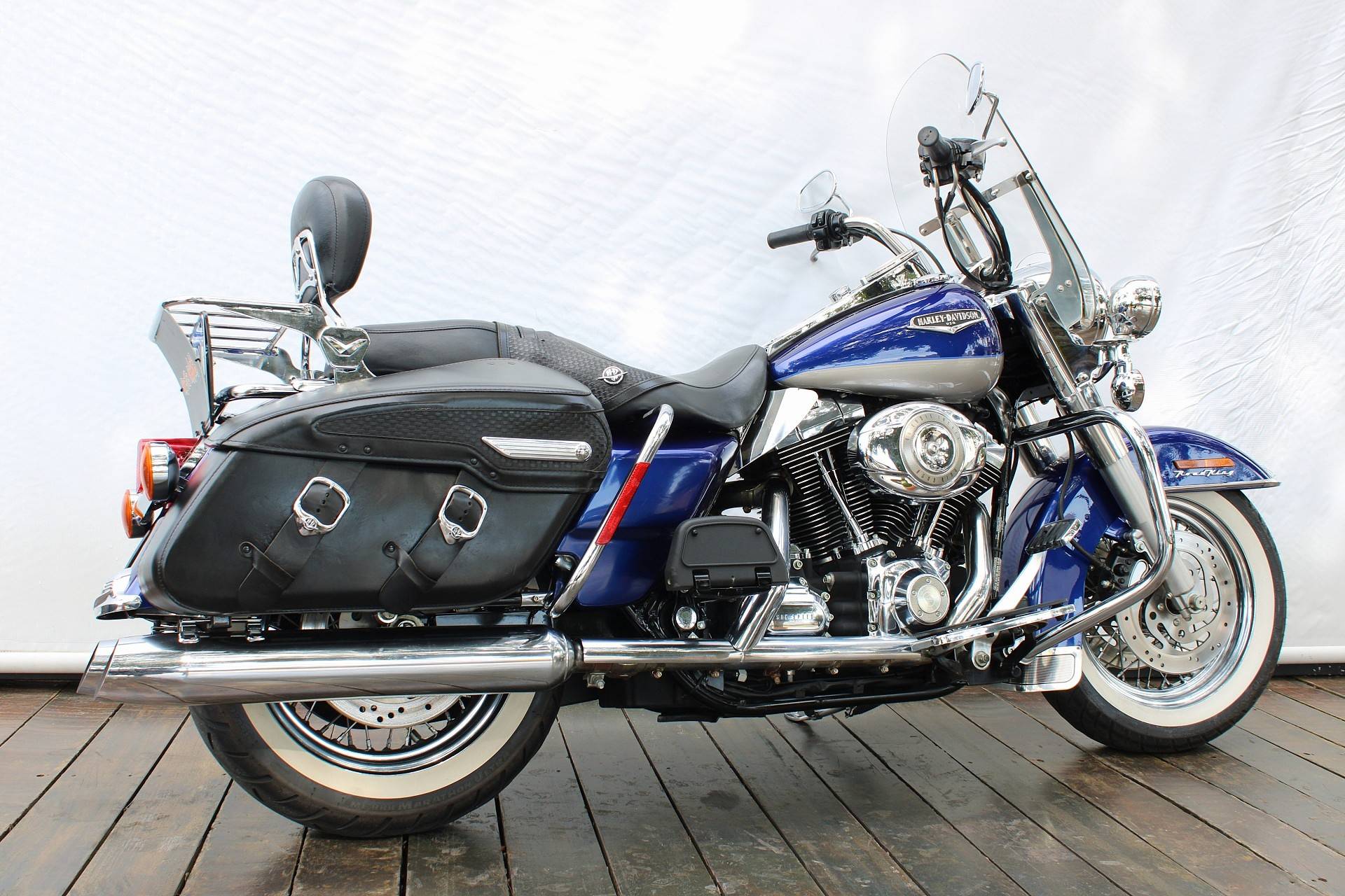 HARLEY-DAVIDSON ROAD KING CLASSIC