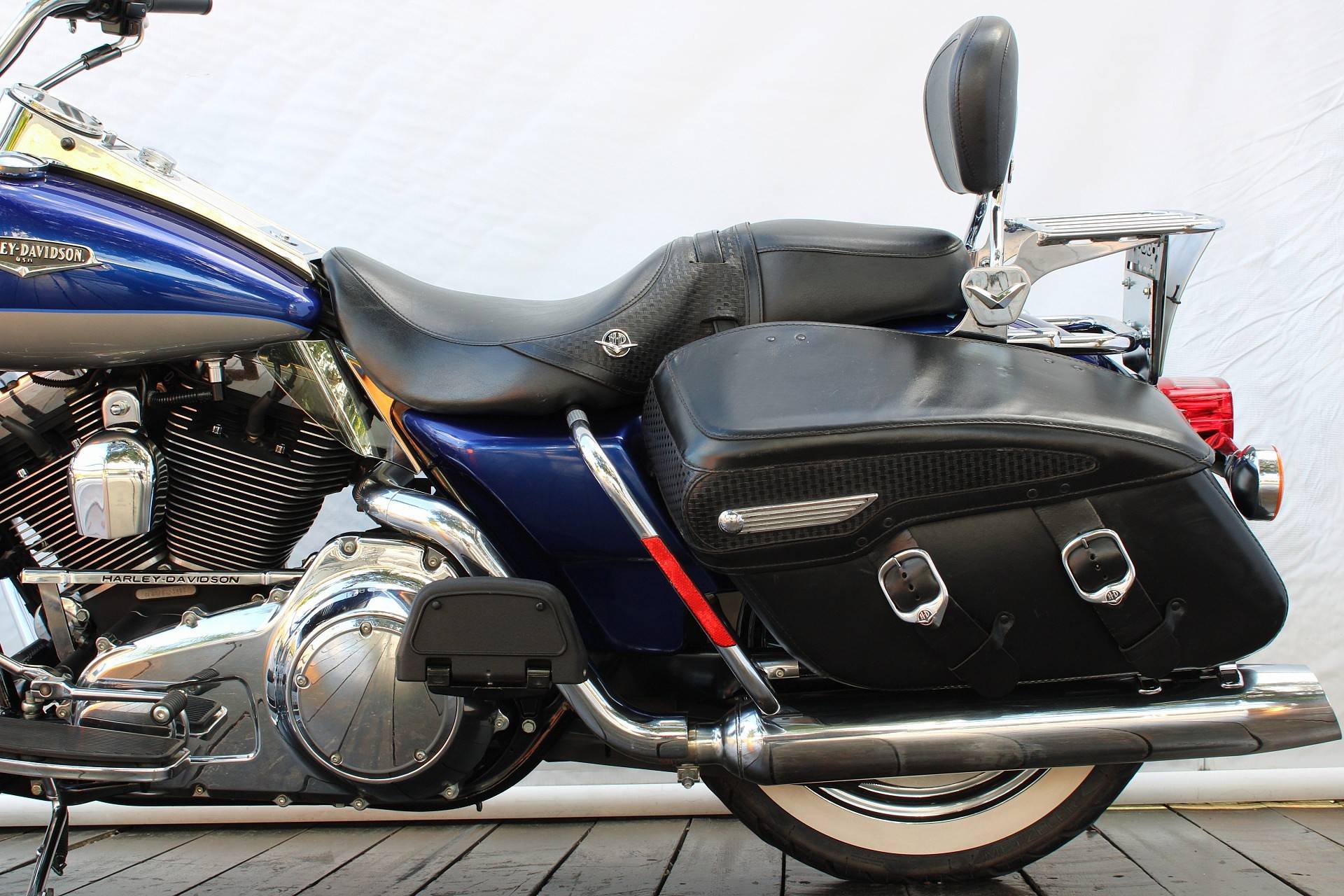 HARLEY-DAVIDSON ROAD KING CLASSIC