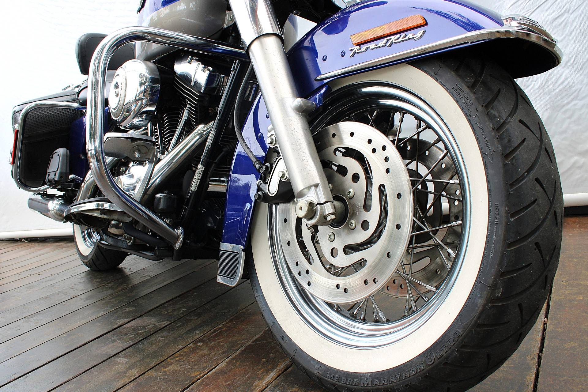 HARLEY-DAVIDSON ROAD KING CLASSIC