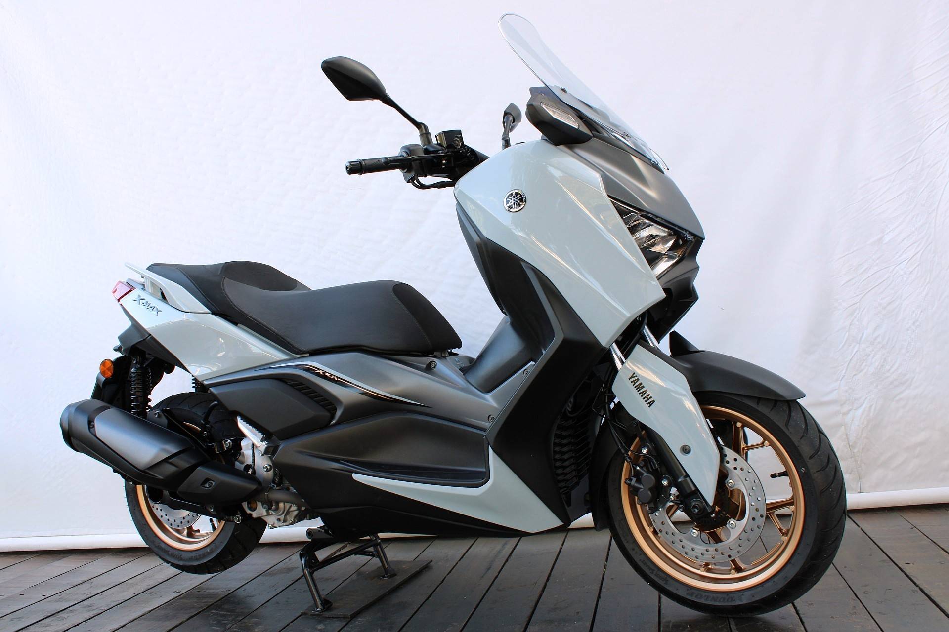 YAMAHA XMAX 300 CONNECTED ABS