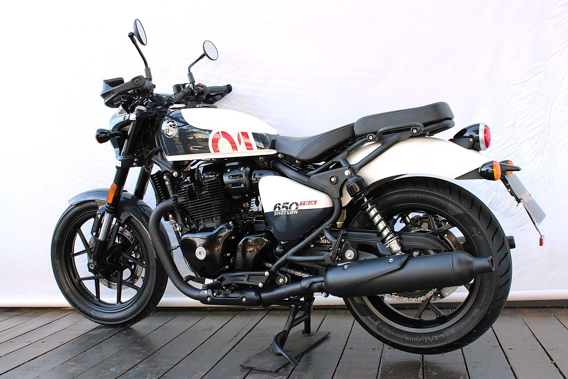 ROYAL ENFIELD SHOTGUN 650 STENCIL WHITE
