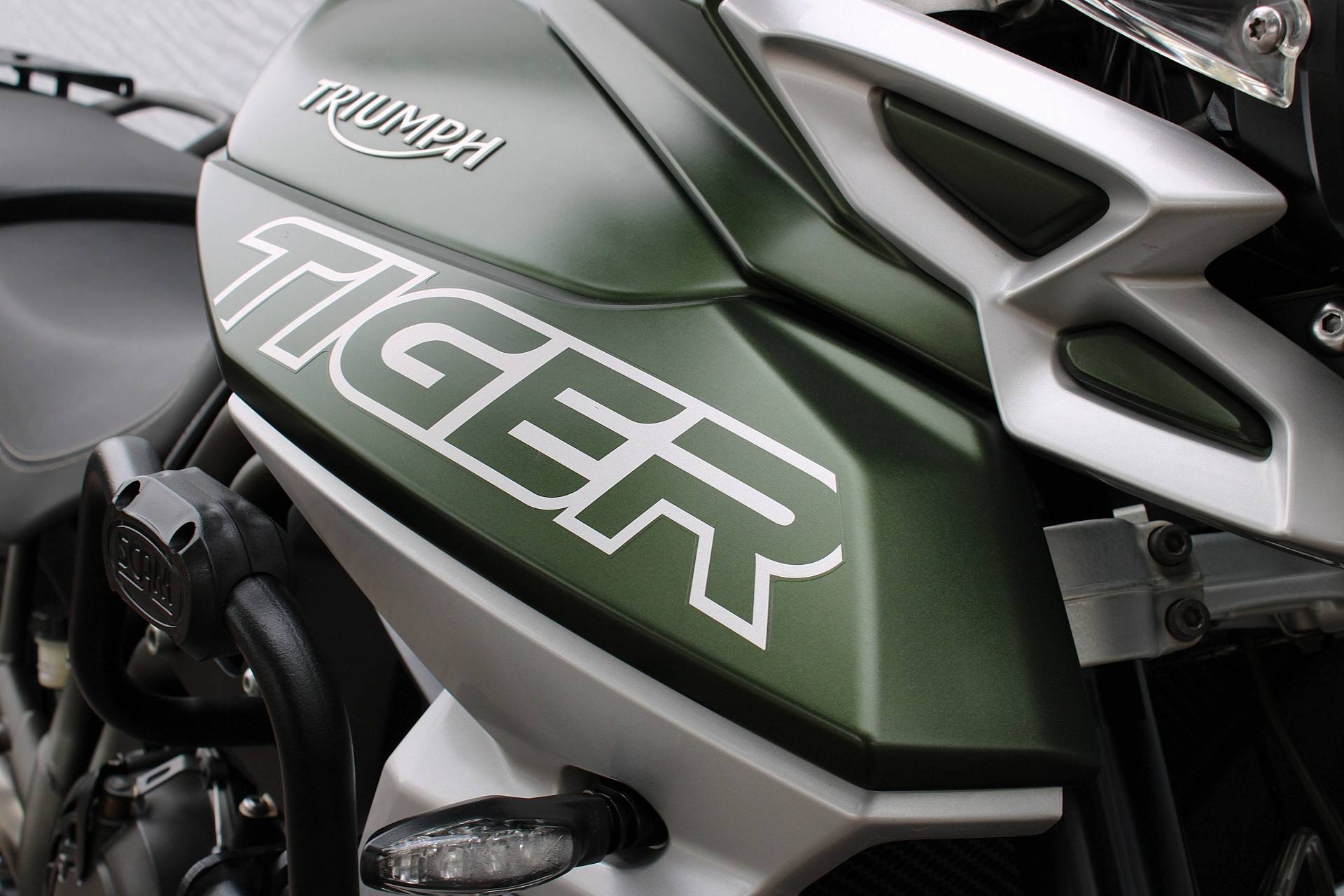 TRIUMPH TIGER 800 XCX