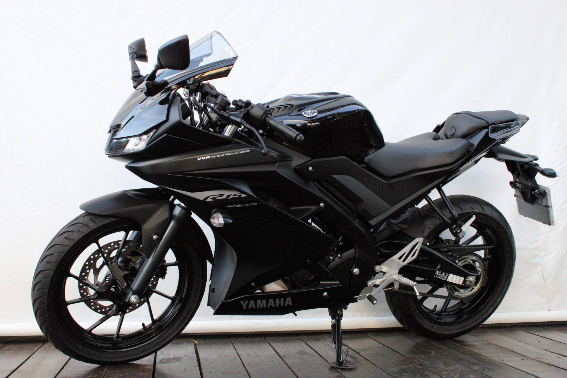 YAMAHA YZF R15