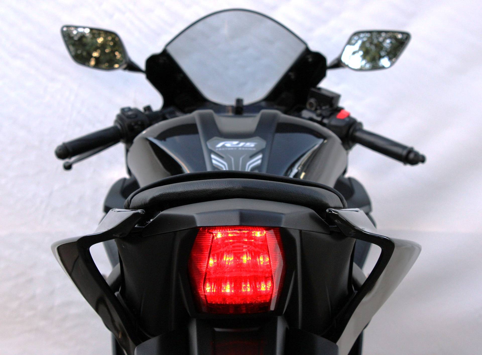 YAMAHA YZF R15
