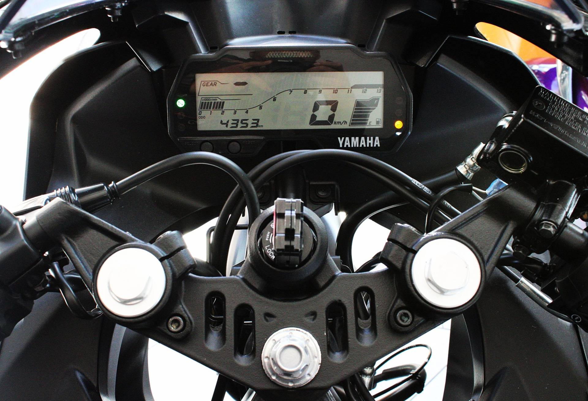 YAMAHA YZF R15