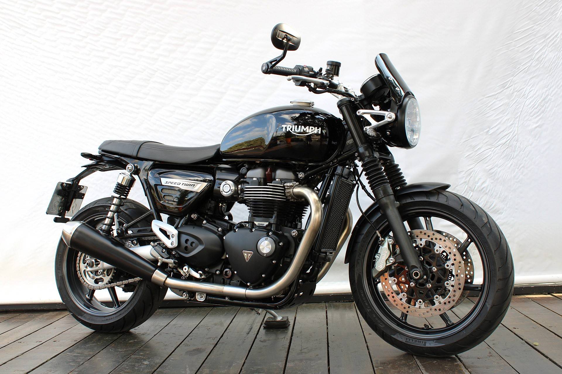 TRIUMPH SPEED TWIN 