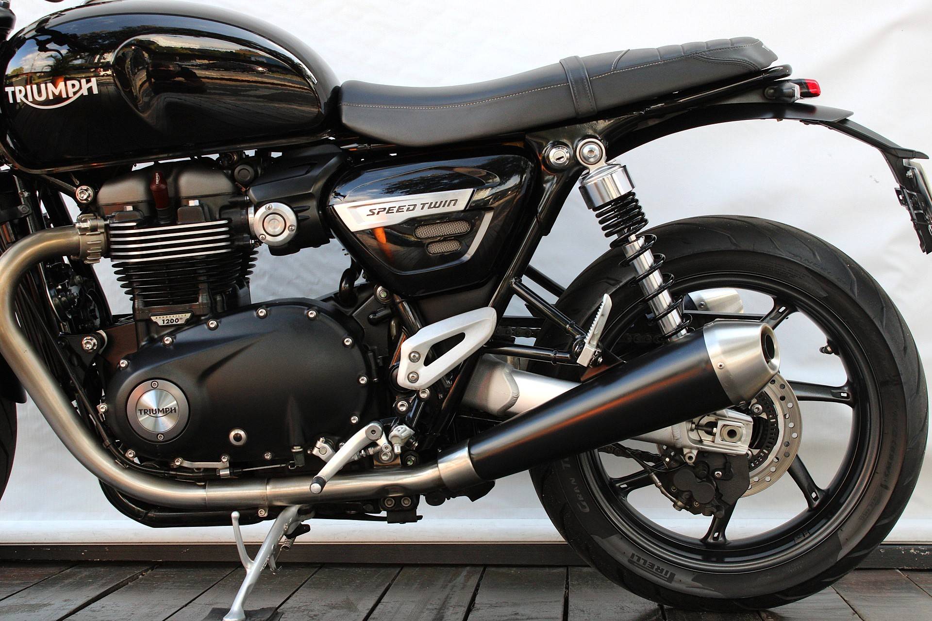 TRIUMPH SPEED TWIN 