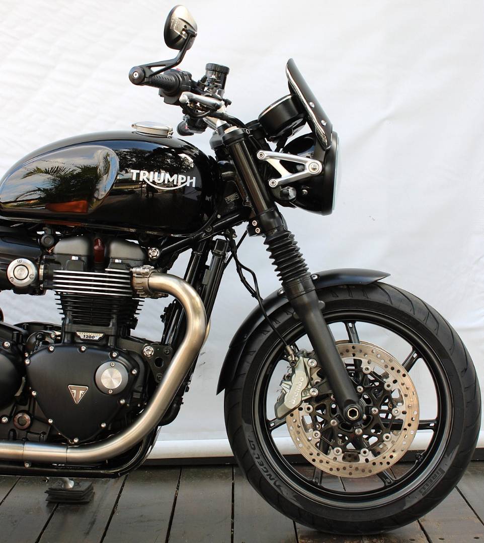 TRIUMPH SPEED TWIN 