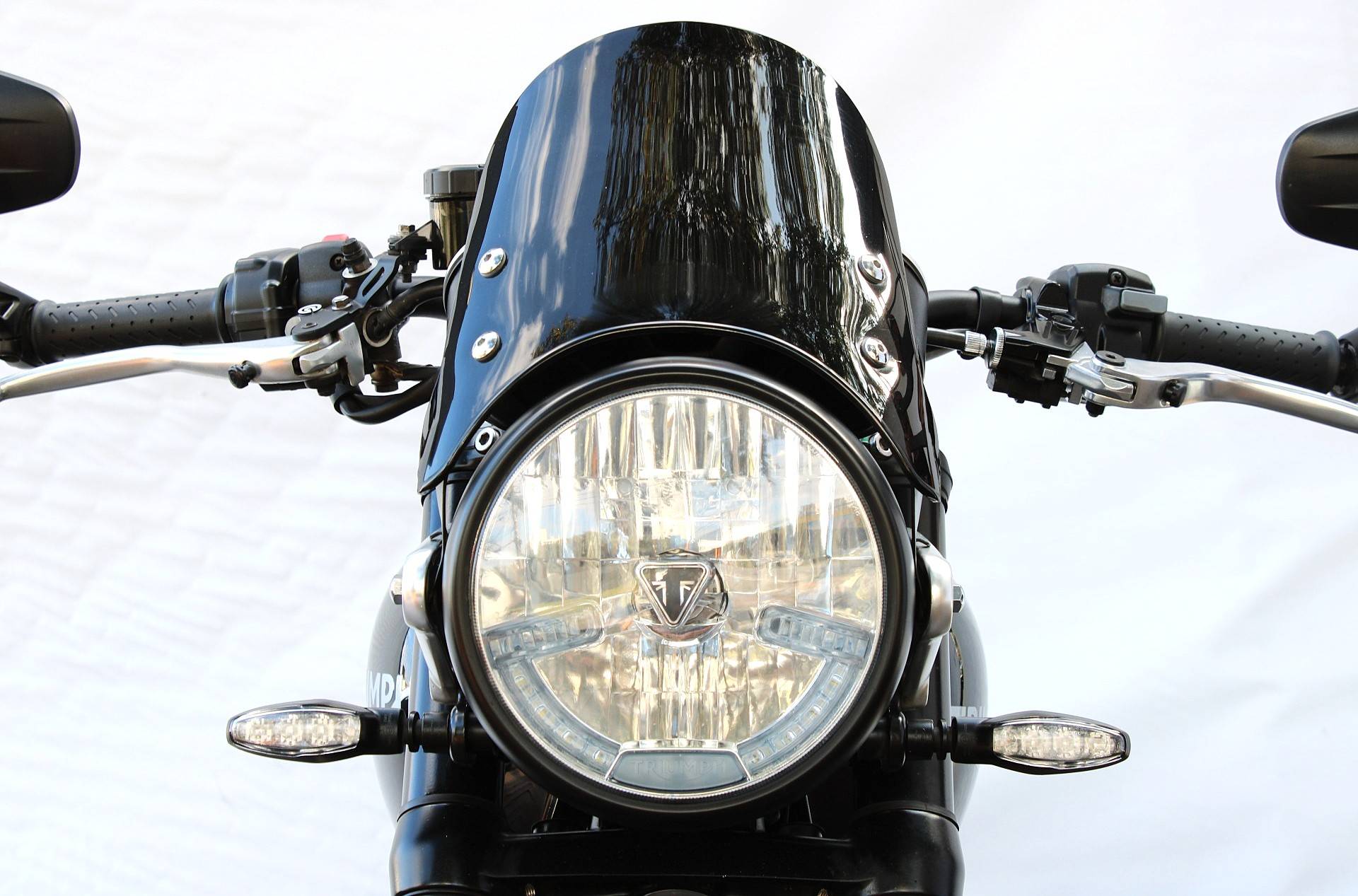 TRIUMPH SPEED TWIN 