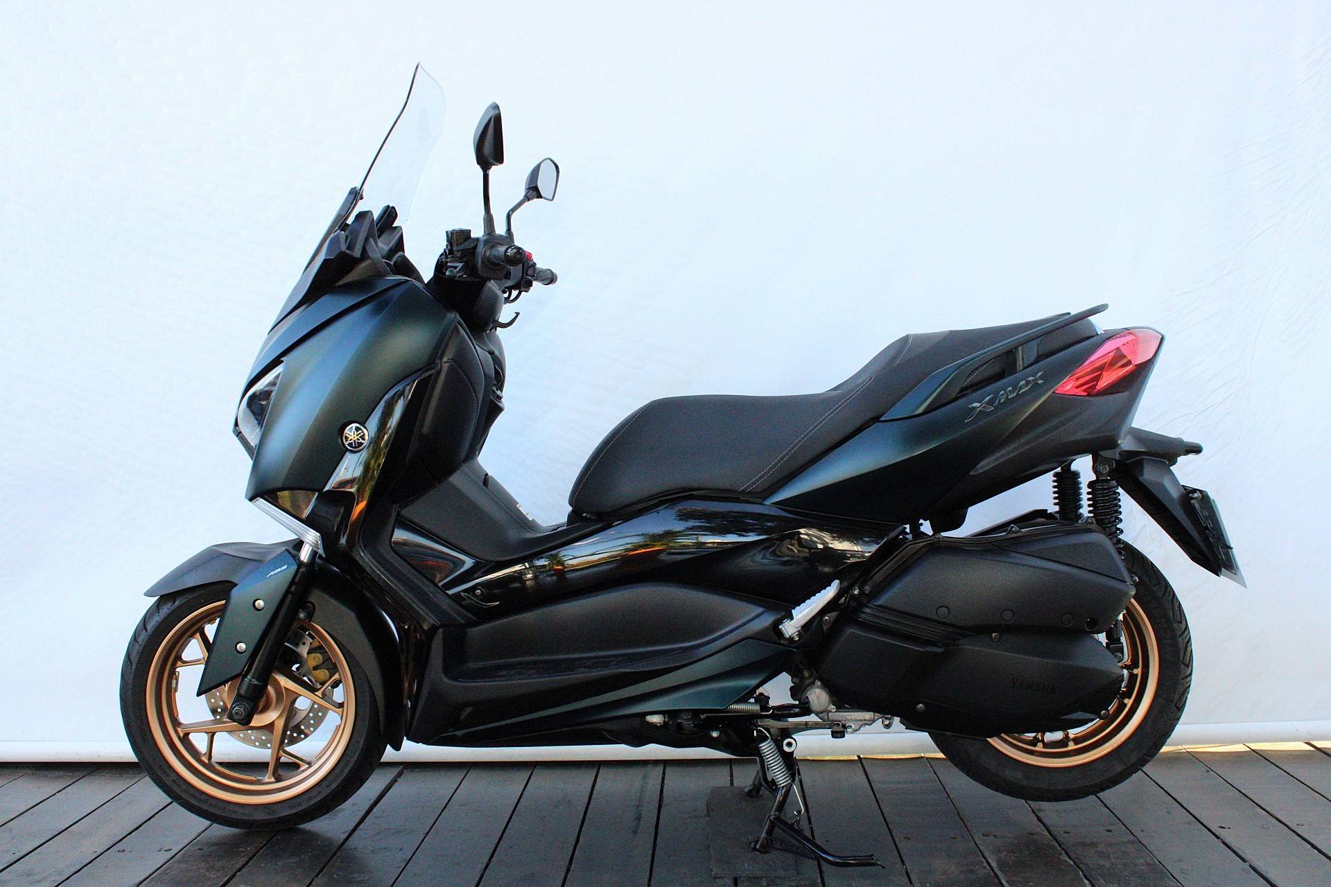 YAMAHA XMAX ABS