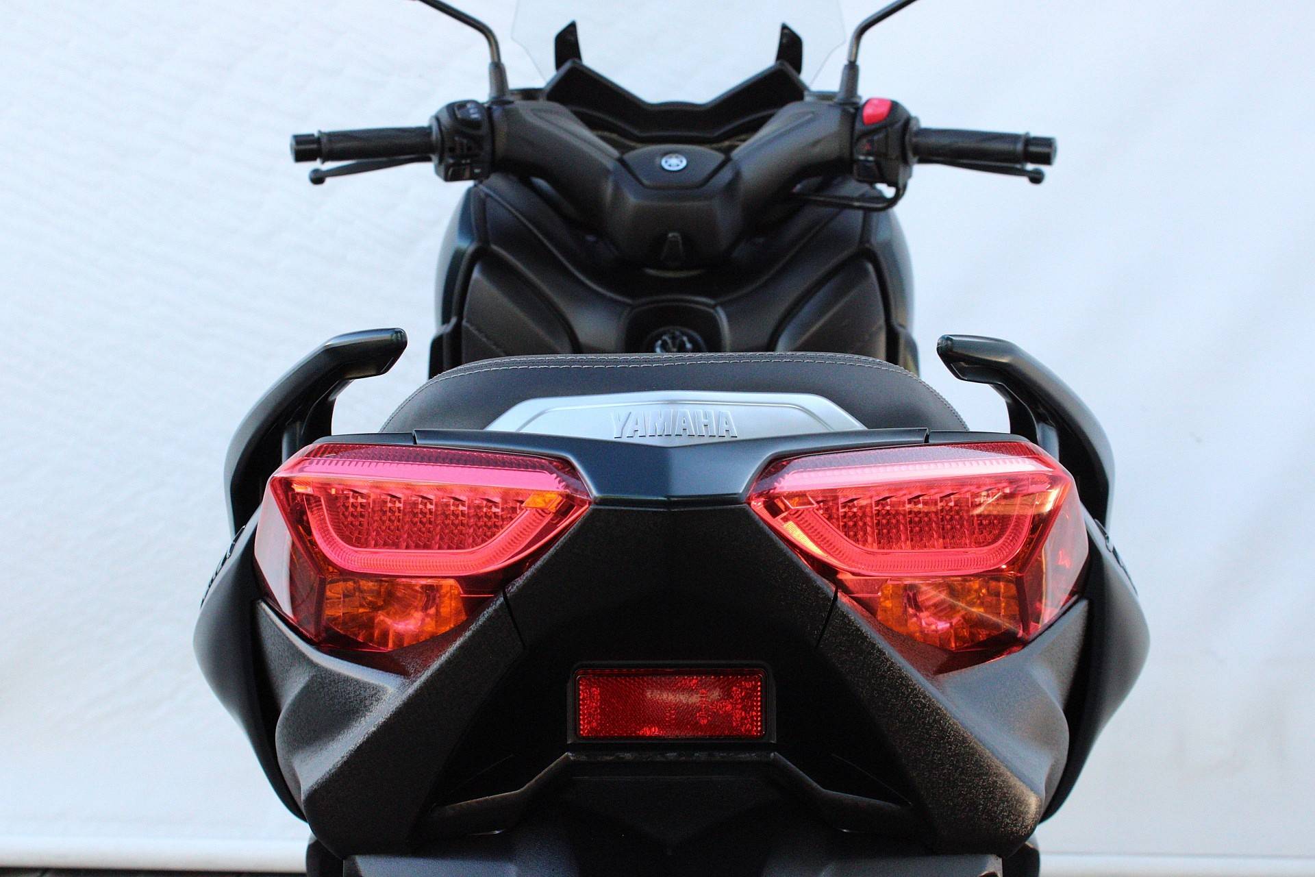 YAMAHA XMAX ABS