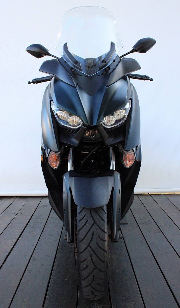 YAMAHA XMAX ABS