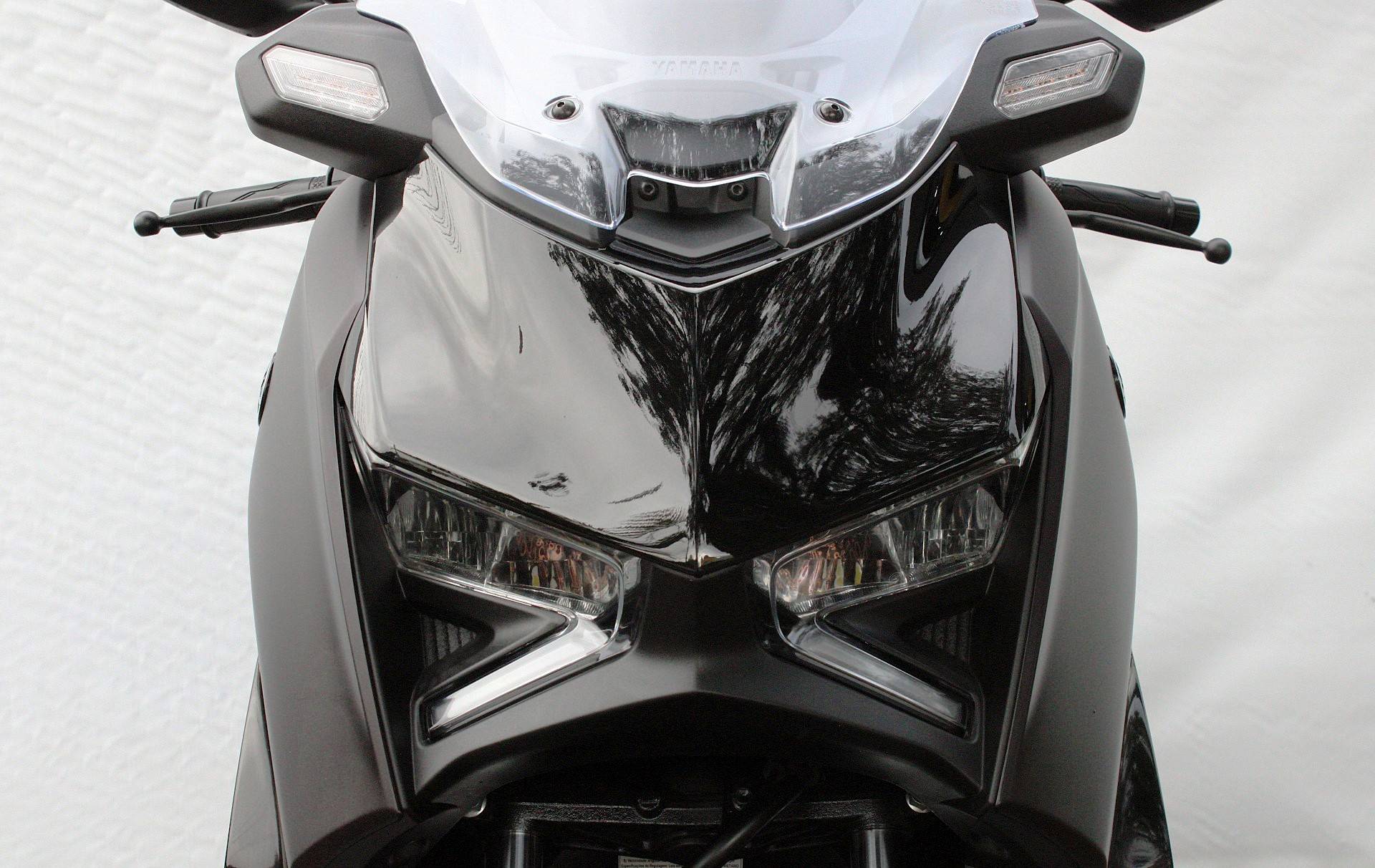 YAMAHA XMAX 300 CONNECTED ABS