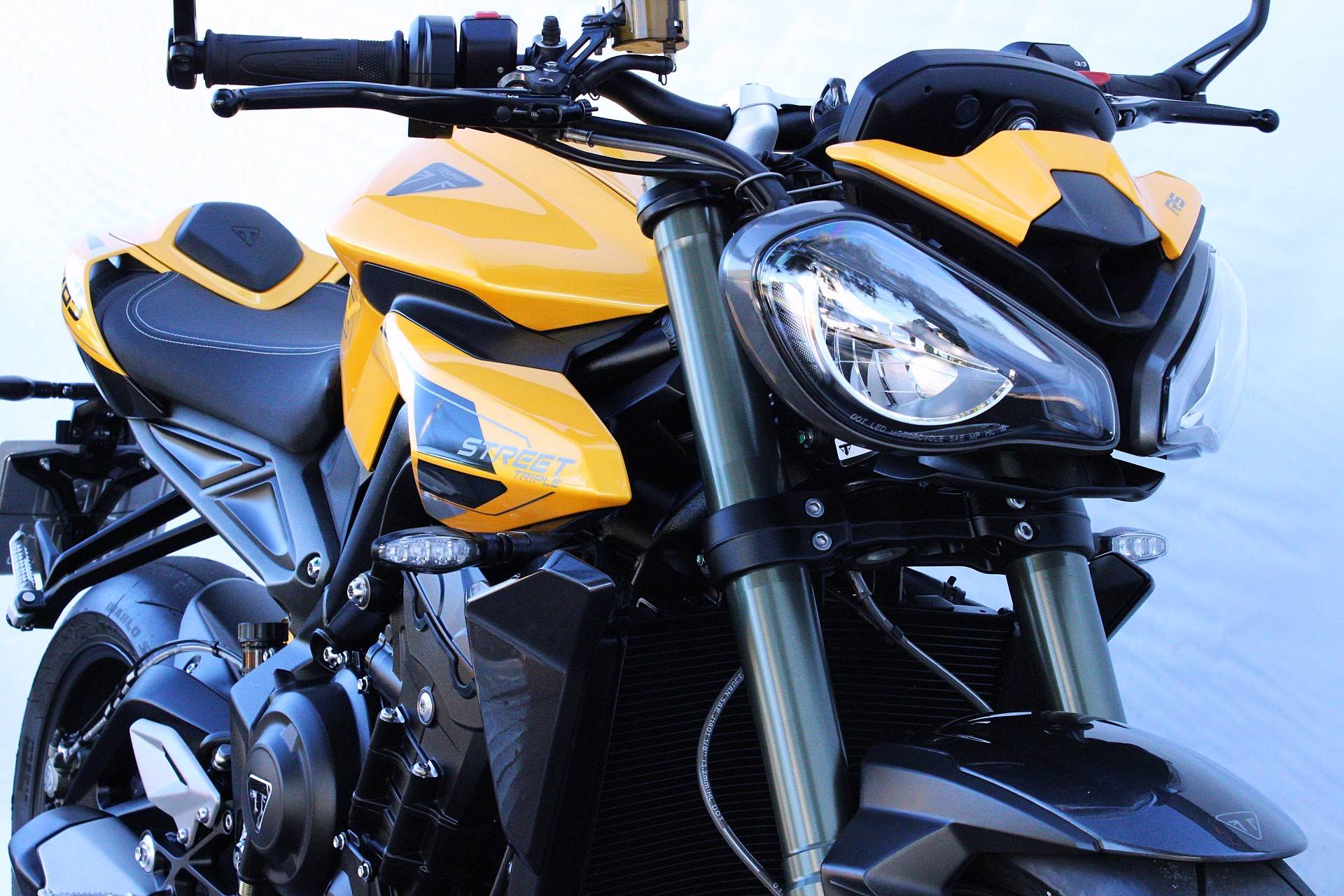 TRIUMPH STREET TRIPLE 765 RS