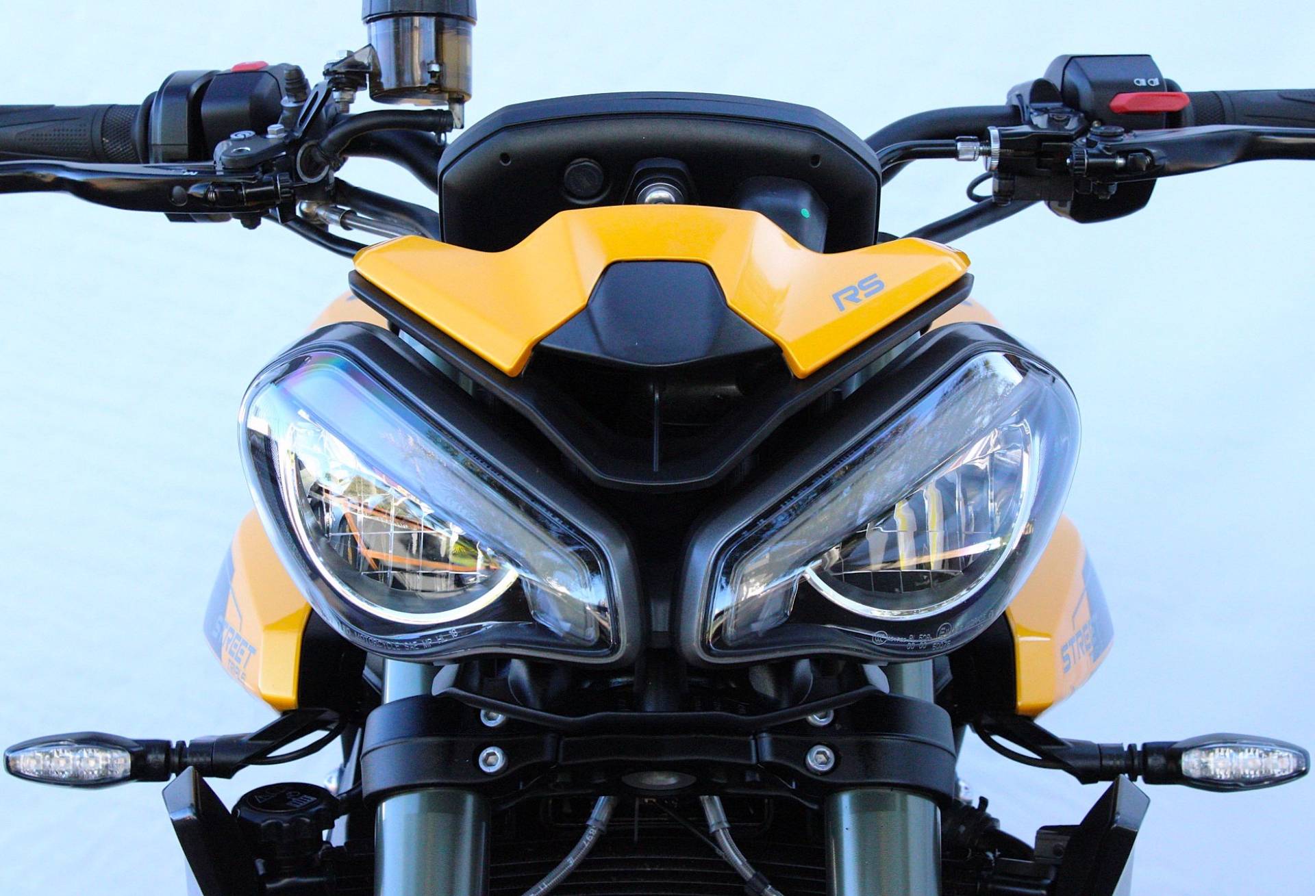 TRIUMPH STREET TRIPLE 765 RS