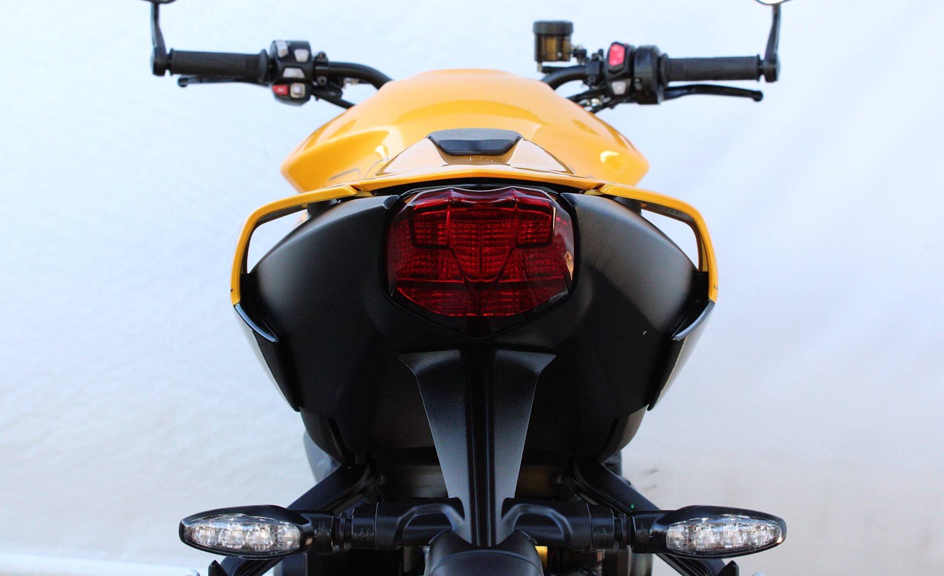 TRIUMPH STREET TRIPLE 765 RS