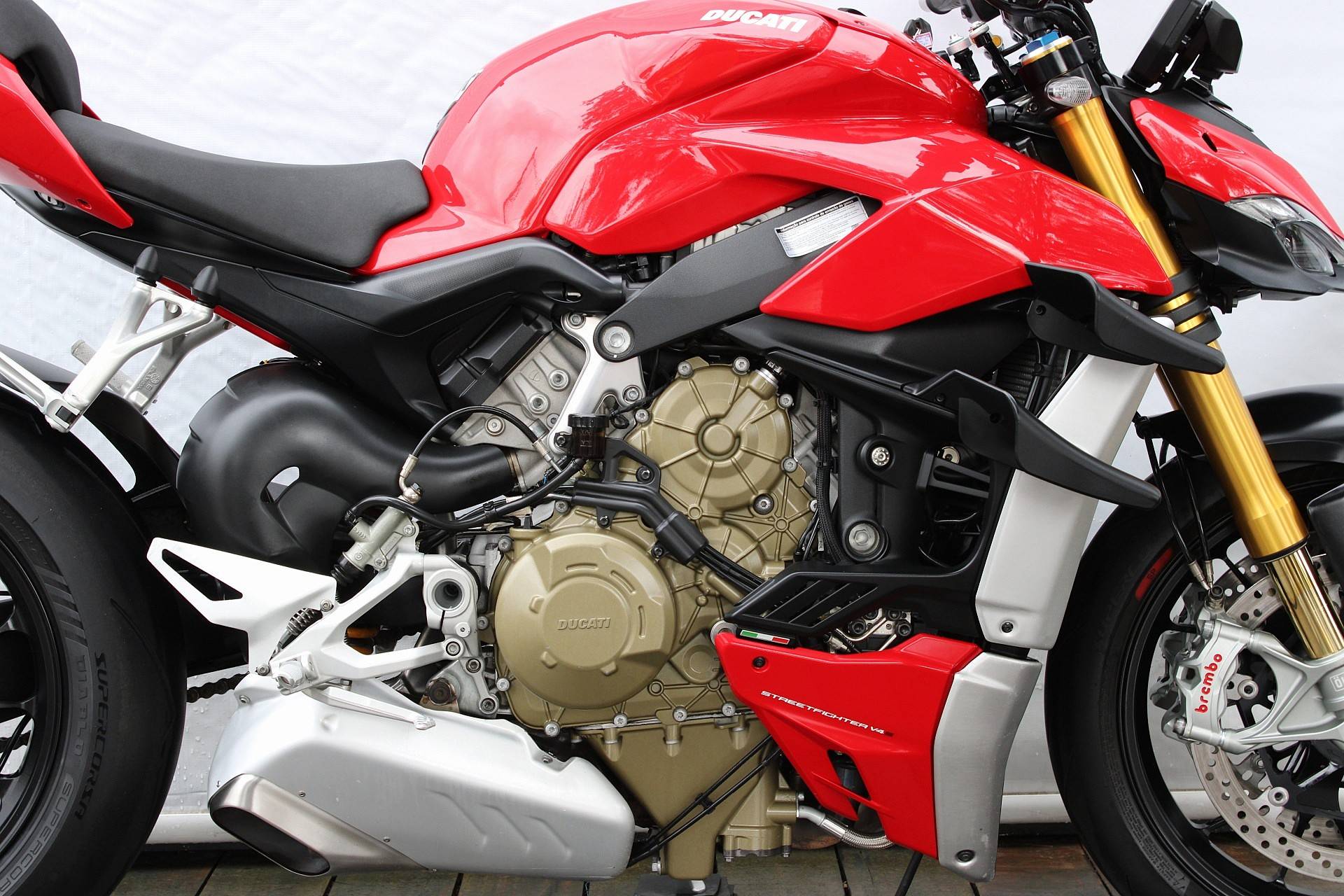 DUCATI STREETFIGHTER V4 S