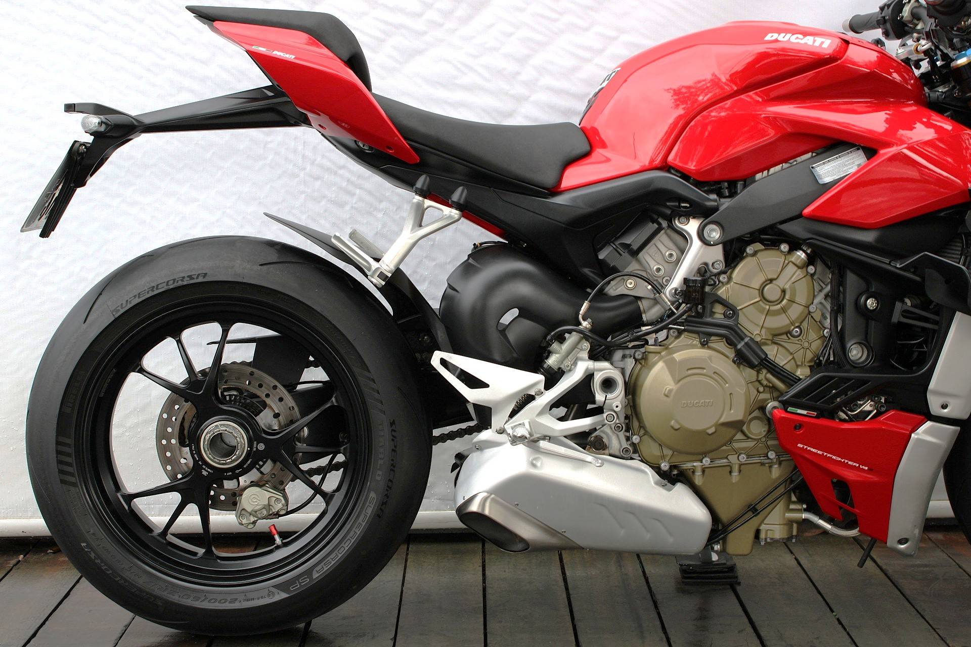 DUCATI STREETFIGHTER V4 S