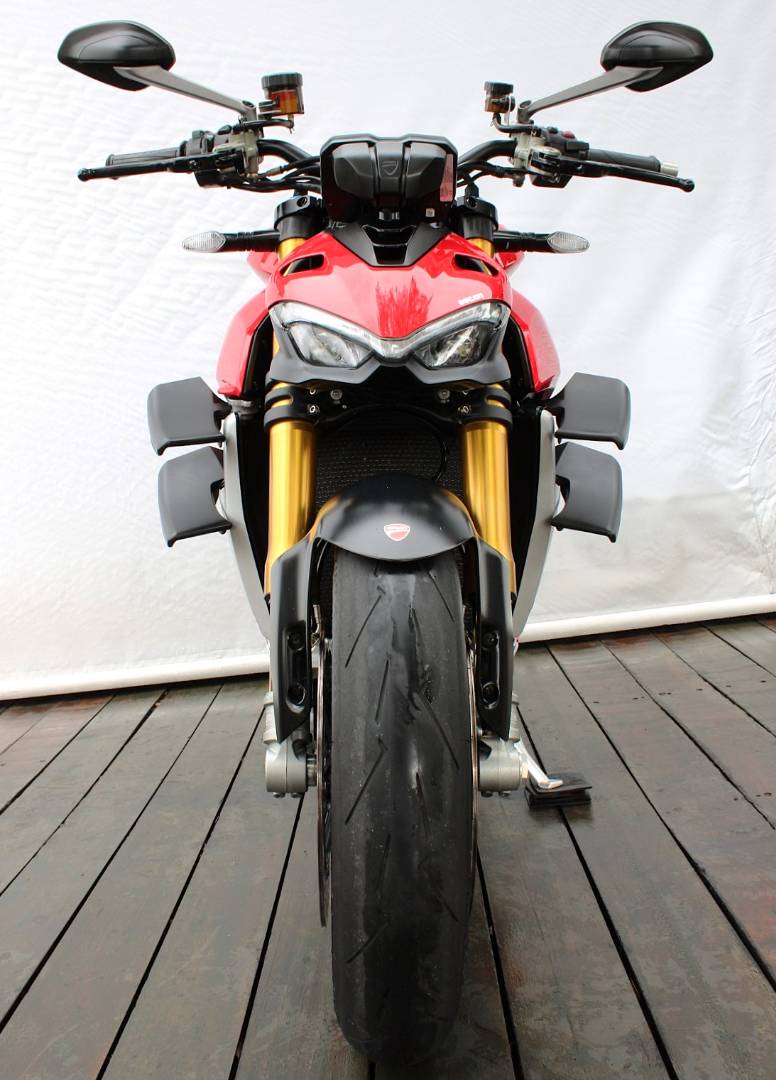 DUCATI STREETFIGHTER V4 S