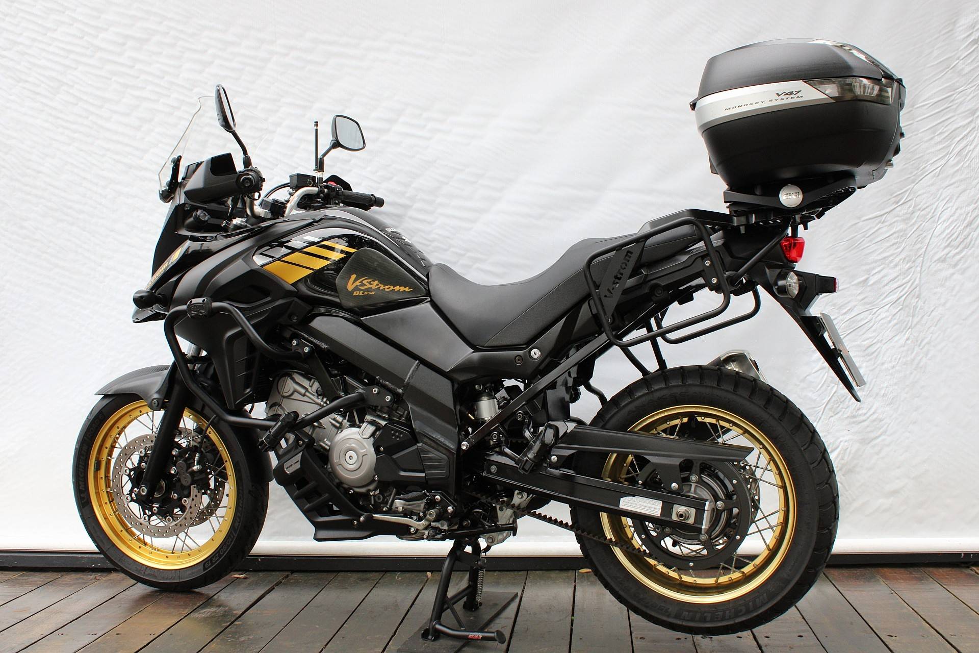 SUZUKI SUZUKI DL 650 XT V-STROM