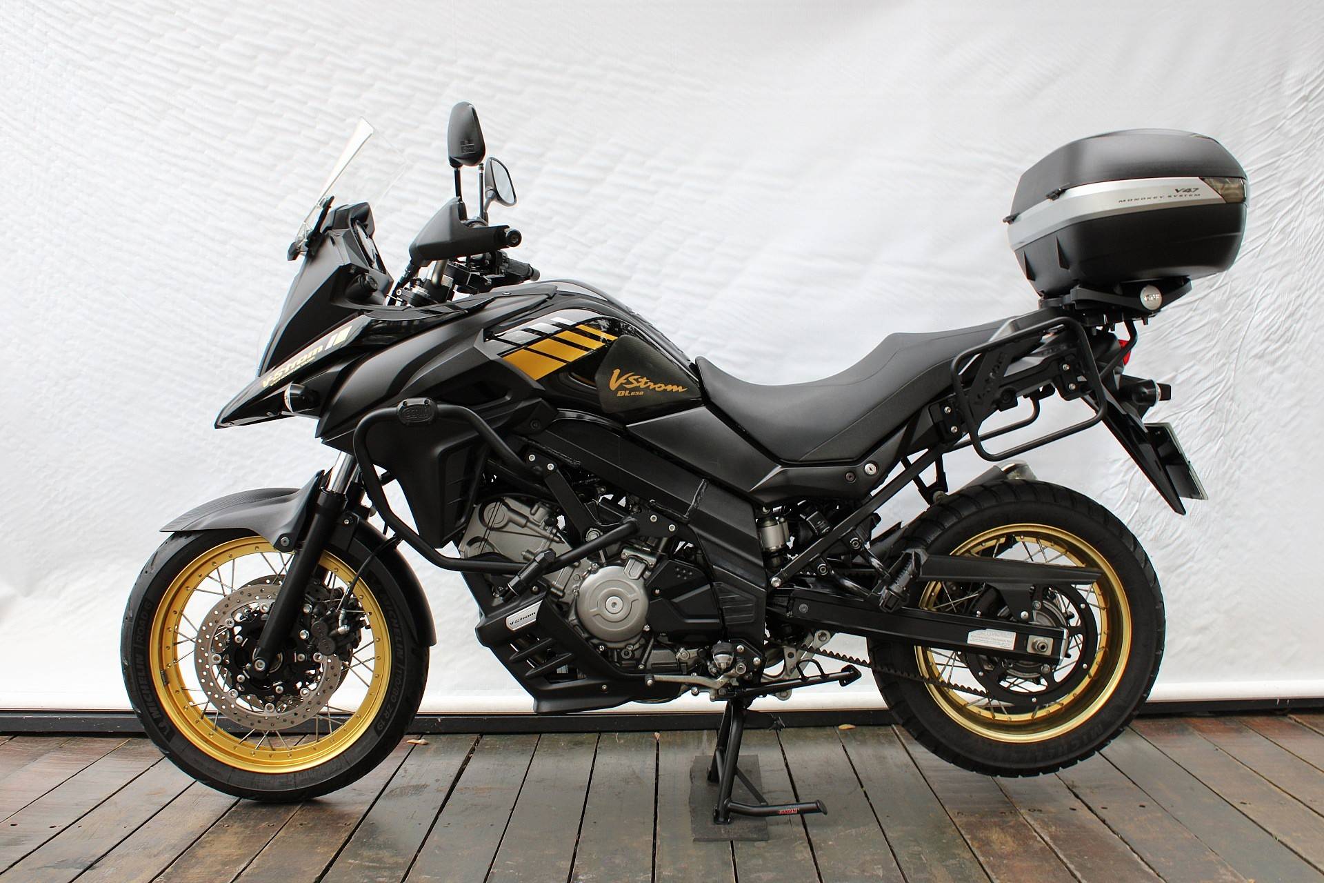 SUZUKI SUZUKI DL 650 XT V-STROM