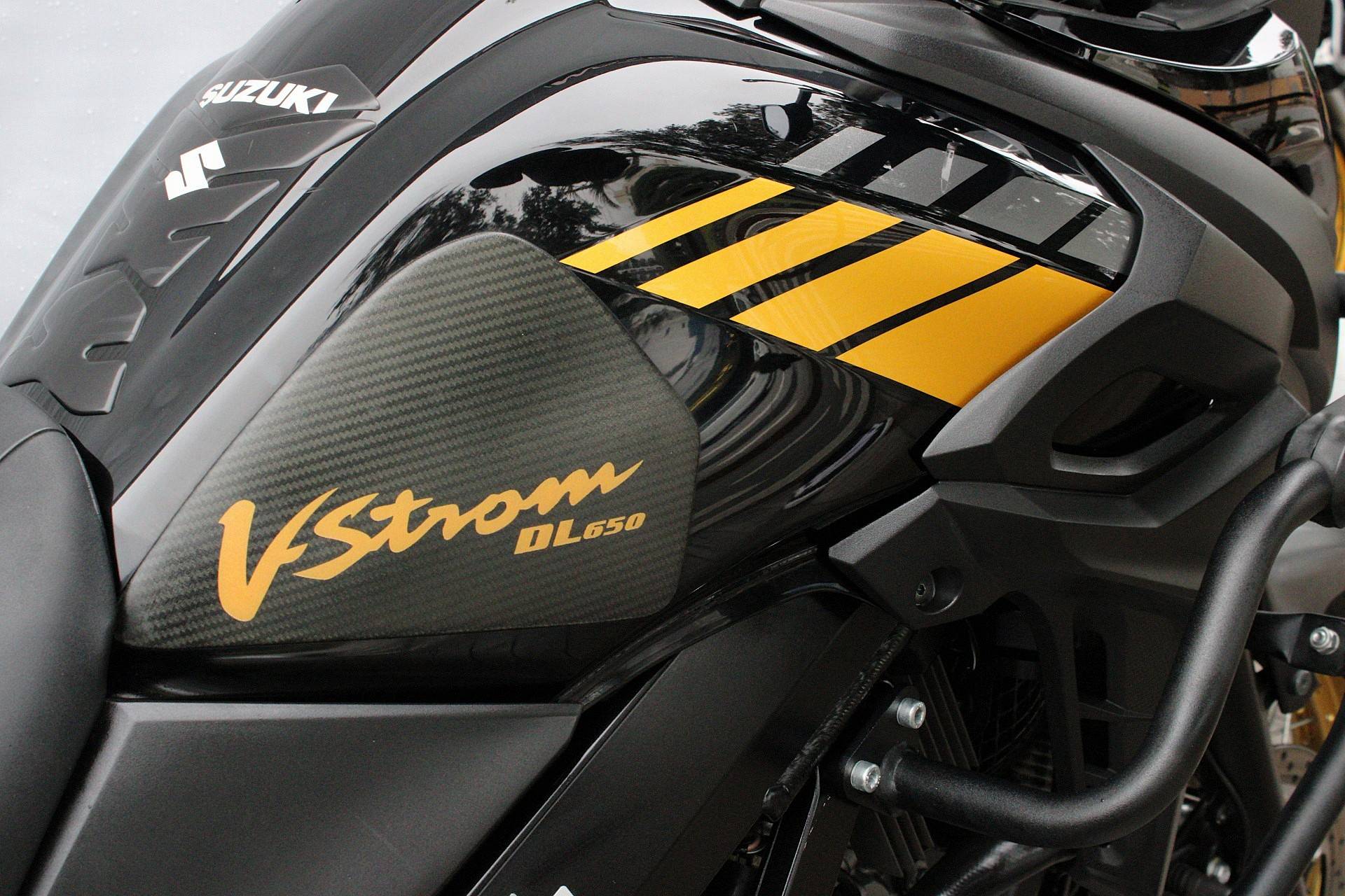 SUZUKI SUZUKI DL 650 XT V-STROM