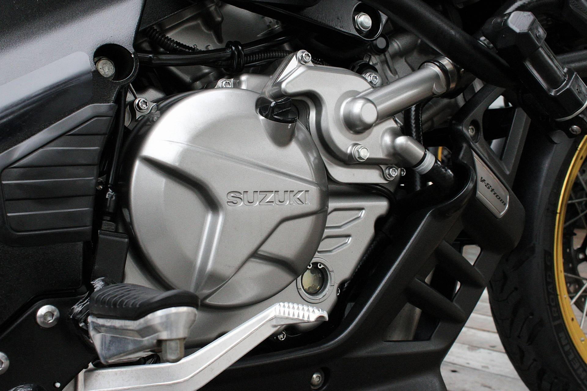 SUZUKI SUZUKI DL 650 XT V-STROM
