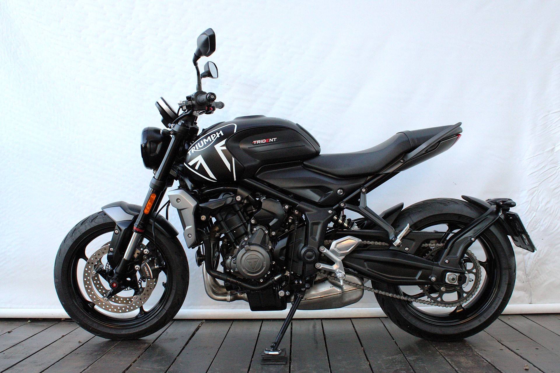 TRIUMPH TRIDENT 660