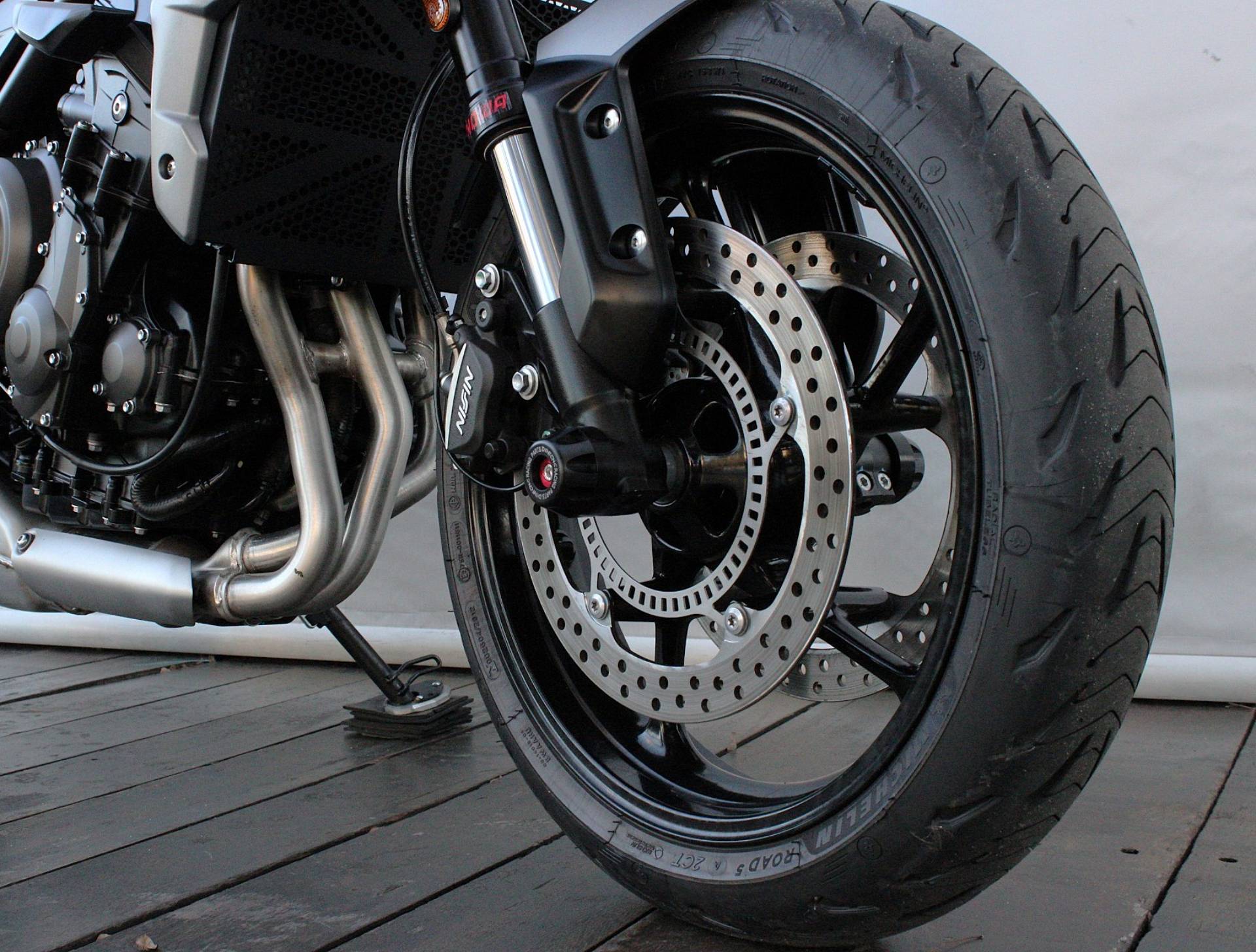 TRIUMPH TRIDENT 660