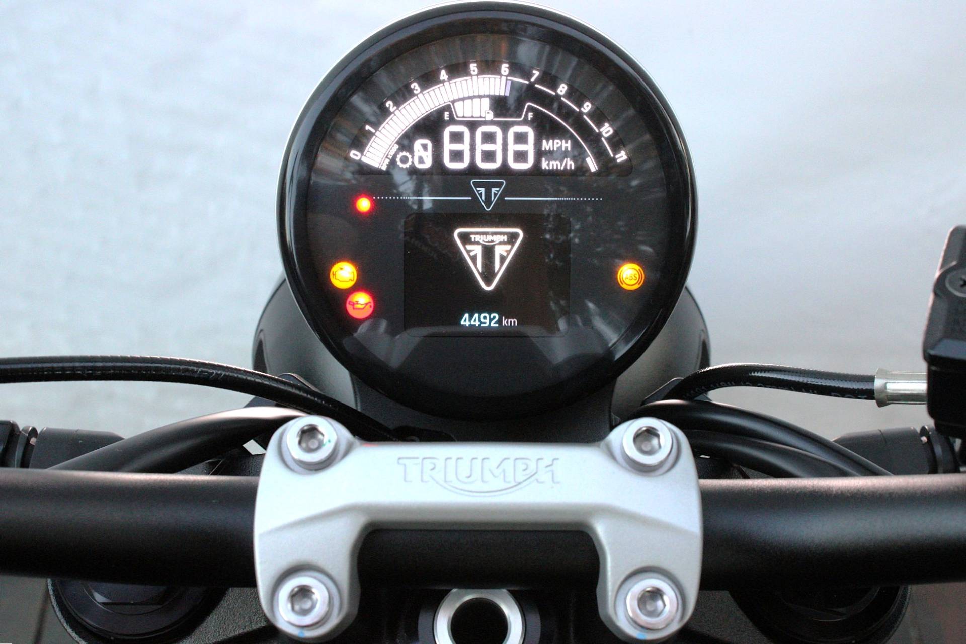 TRIUMPH TRIDENT 660