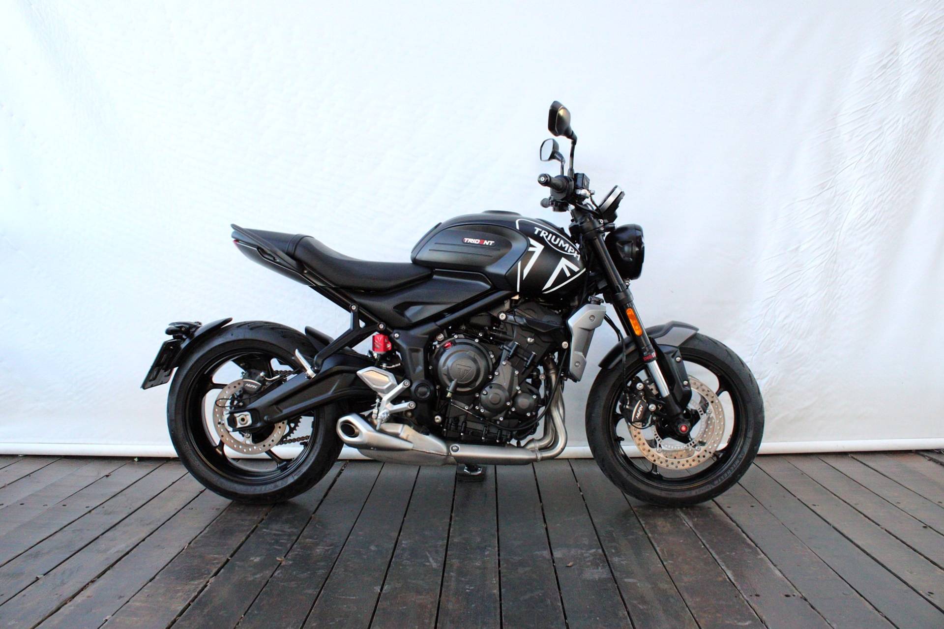TRIUMPH TRIDENT 660