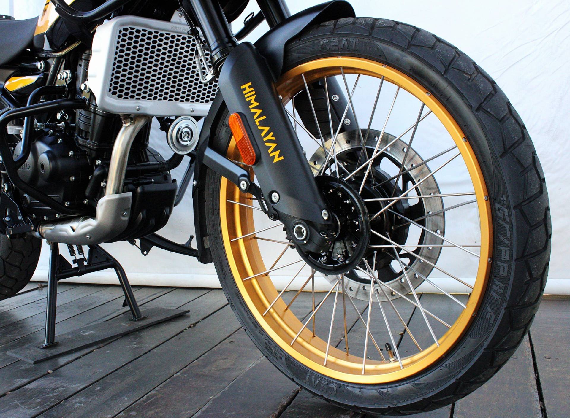 ROYAL ENFIELD HIMALAYAN 450 HANLE BLACK