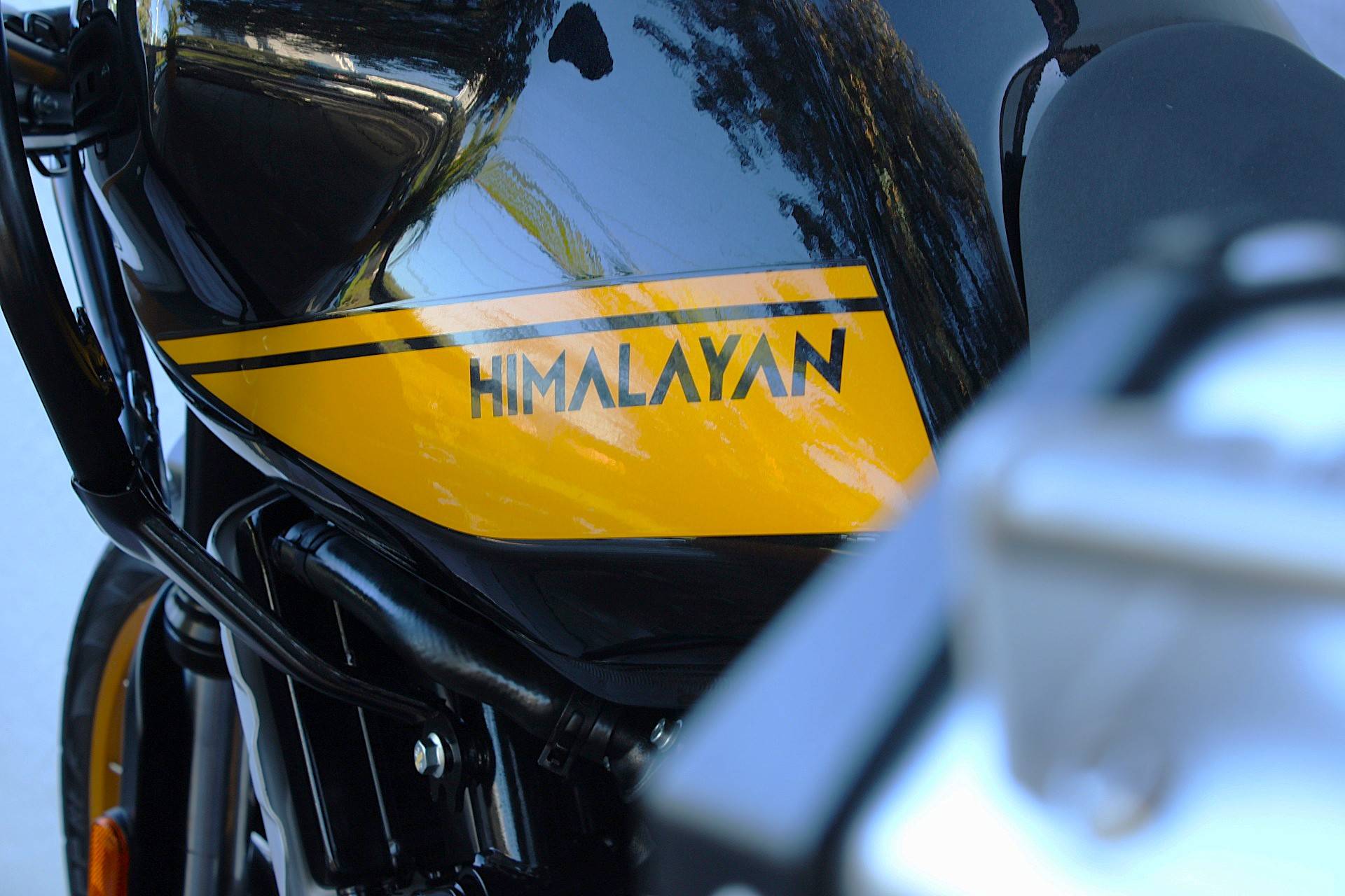 ROYAL ENFIELD HIMALAYAN 450 HANLE BLACK