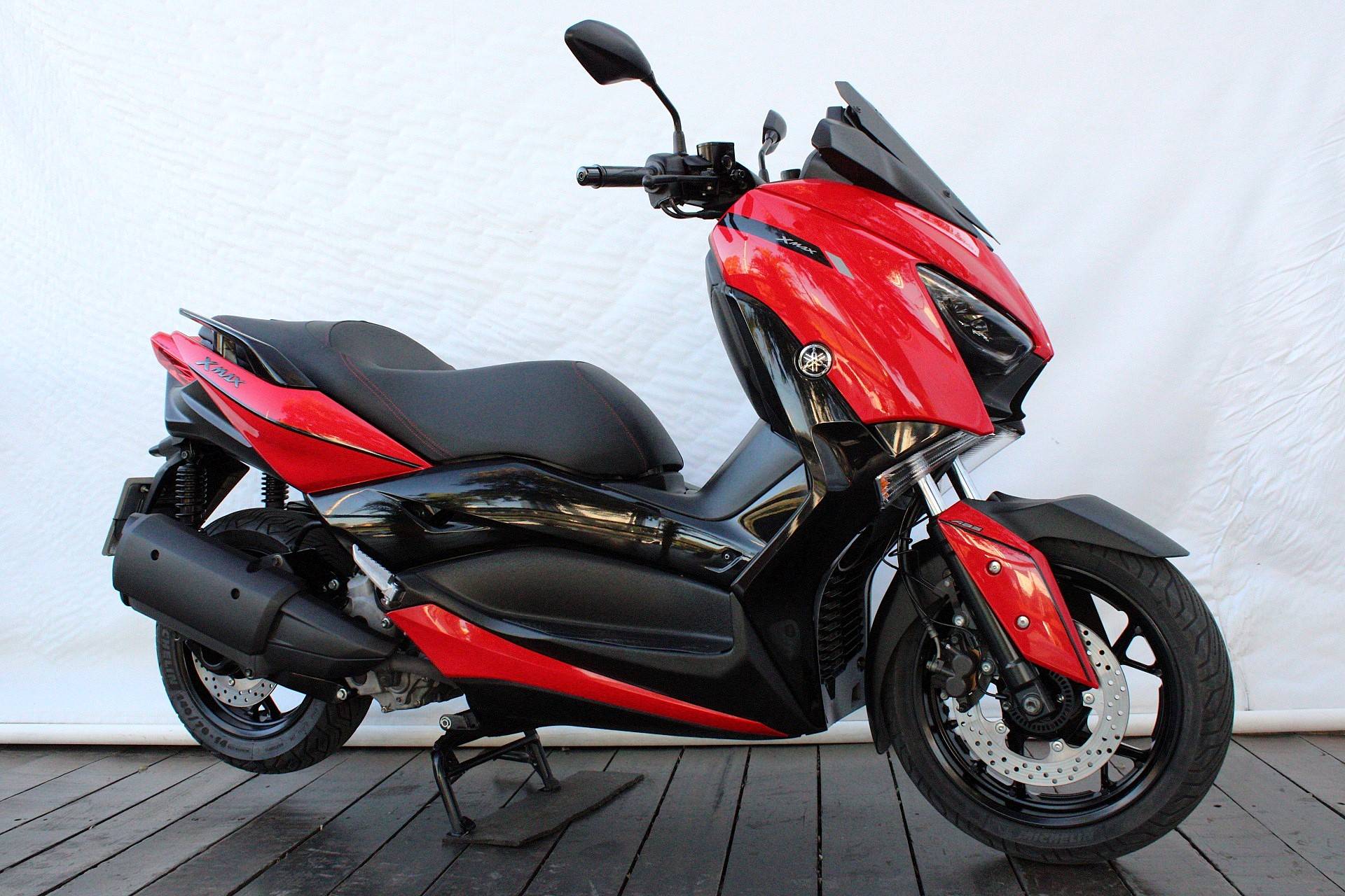 YAMAHA XMAX ABS