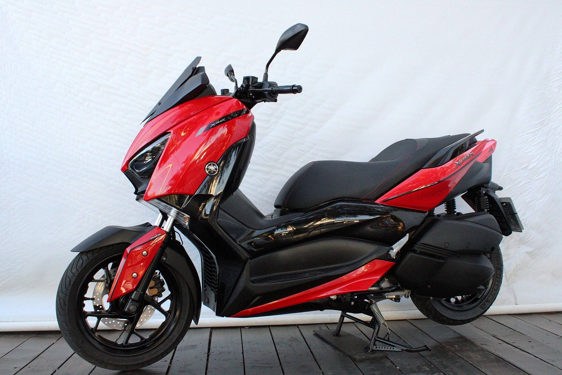 YAMAHA XMAX ABS