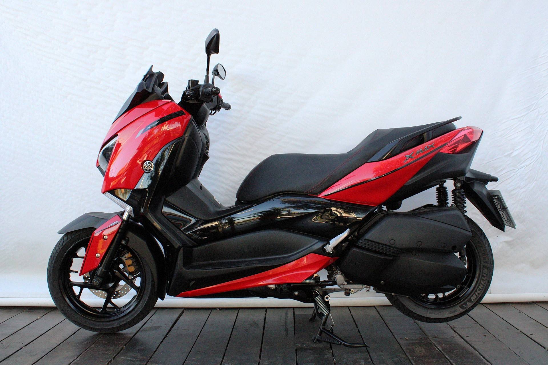 YAMAHA XMAX ABS