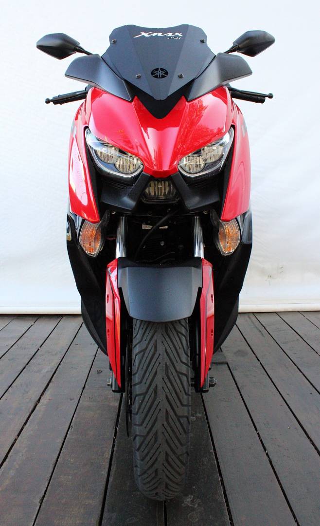 YAMAHA XMAX ABS