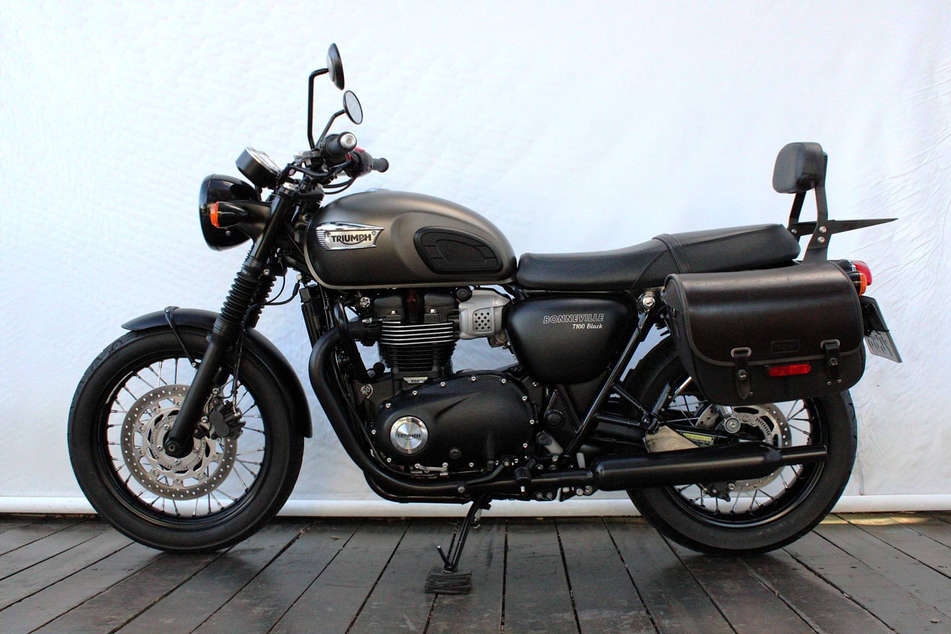 TRIUMPH BONNEVILLE T100 BLACK 900