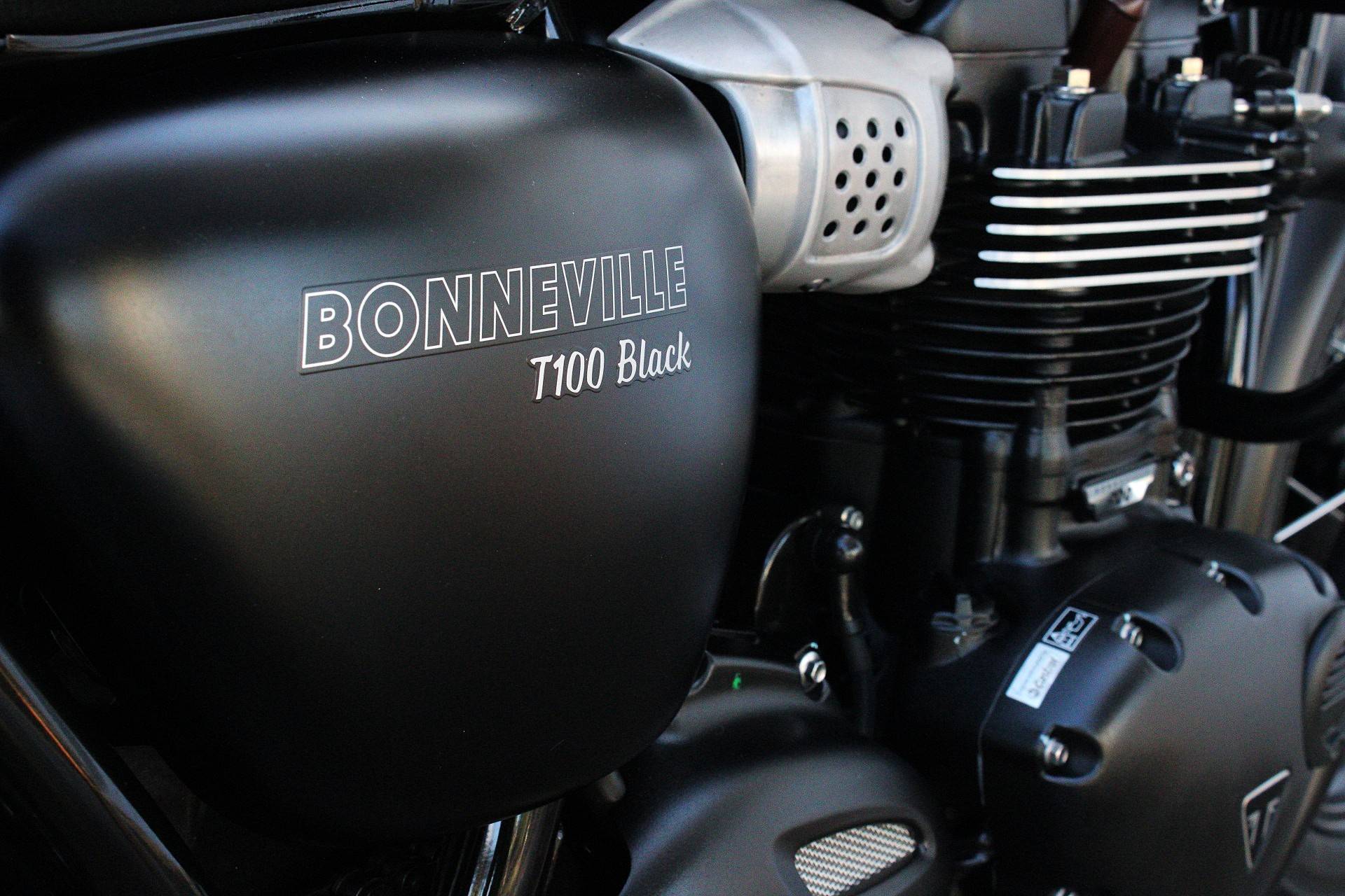 TRIUMPH BONNEVILLE T100 BLACK 900