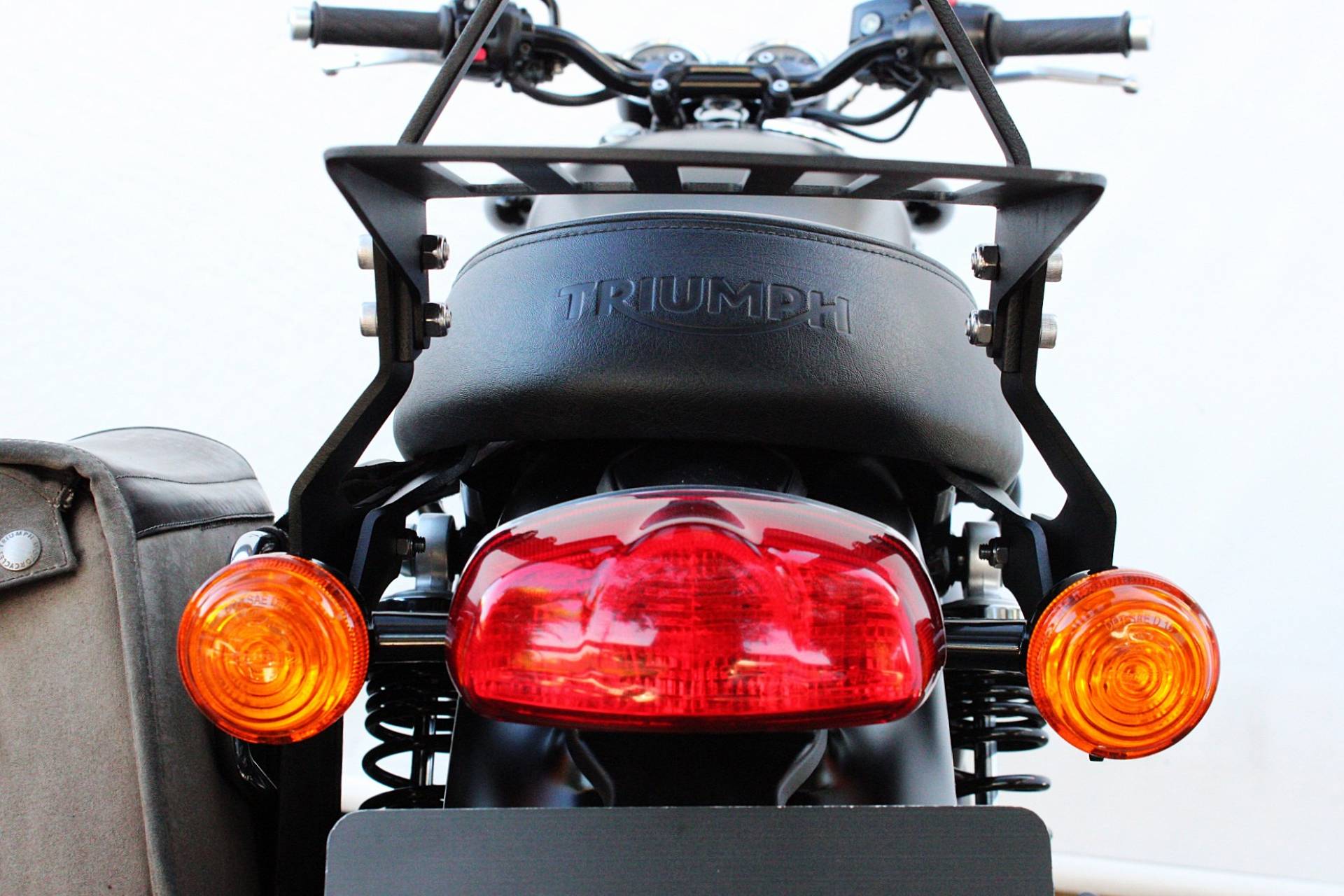 TRIUMPH BONNEVILLE T100 BLACK 900